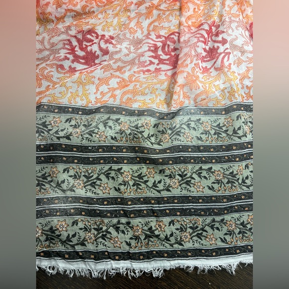 scarf - Picture 5 of 9